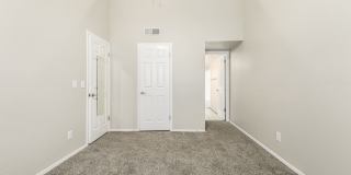 Townhome in Phoenix Gallery 18