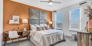 Axis Grand Crossing Gallery 32
