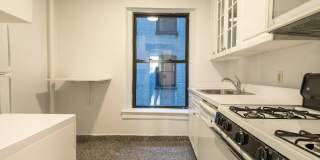 152 E 27th St Gallery 1