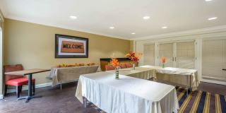 Seattle - Everett - Silverlake Gallery 25