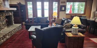 Fully Furnished Lakefront Home Gallery 6