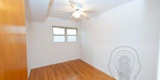 5222 West Belmont Avenue Gallery 6