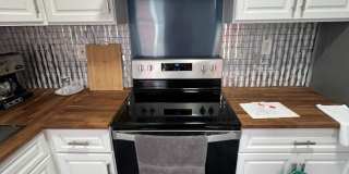 Newly Updated Single Family Home Gallery 8