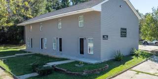 Newly Major Renovated Beverly Manor Gallery 1