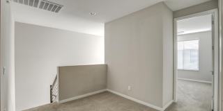 901 S Smith Road Gallery 13