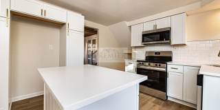 Beautiful Rehabbed home - 4 bed / 2 bath  -9841 Melrose Drive Overland Park KS 66214 - Rent $3400 Gallery 9