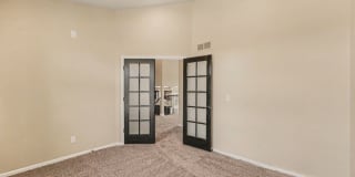 Fantastic Home in the Desirable Sterling Hills Neighborhood Gallery 8