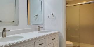Spacious 2-Story Townhome, Completely Remodeled, A/C, Fresh Paint, Large Backyard! Gallery 10