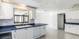 PET FRIENDLY POOL HOME IN PORT CHARLOTTE Gallery 5