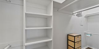 Lakeside Apartments Gallery 18