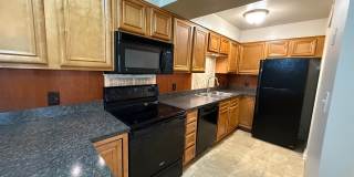 2 Bedroom, 1 Bath Condo Gallery 5