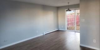 523 1/2 Gardner Way Gallery 3