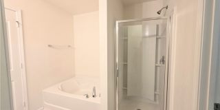 331 Botanical Court Gallery 14