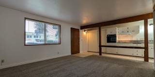 Open Concept 2-Bedroom, 1-Bath Apartment In Convienient Downtown Location! Gallery 4