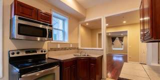 Charming 3-Bed/1.5-Bath Townhome in Point Breeze! Available Early October! Gallery 12
