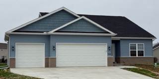 Single family home for Rent in the Heart of Washington, IL Gallery 1