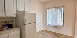 1534 Winona Blvd. Gallery 15