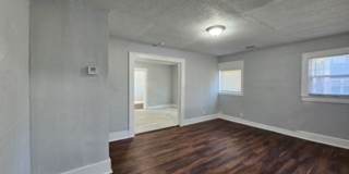Wonderful Bungalow Just Renovated! Gallery 8