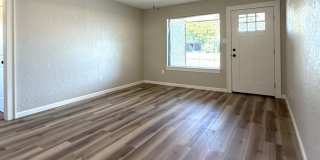 6710 SW Embassy Cir - AVAILABLE NOW! Gallery 4