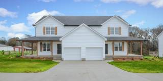 MOVE IN READY - LUXURY TOWNHOUSE! Gallery 1
