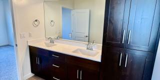 Beautiful 4-BR Home in Sunbrook Community Gallery 20