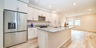 1672 Cayton Gallery 10