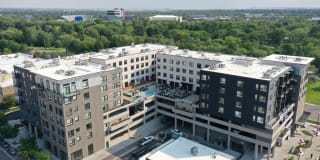 Jules on 3rd Gallery 37