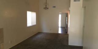 Beautifully Updated 2 Bed 2 Bath Gallery 6