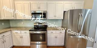 Spacious 4 Bed, 4 Bath Home with 3+ Car Garage and Amazing Amenities in Liberty schools! Gallery 12