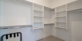 Individual / Corporate Rental / Fully Furnished Gallery 64