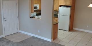 Nice main floor 3 BR 2 BTH Condo in awesome PG location Gallery 1