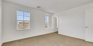935 SPIRACLE Avenue Gallery 13