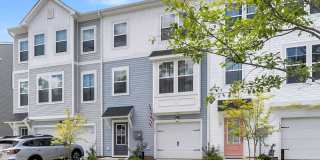 Beautiful 4-Bedroom, 3.5-Bathroom Townhome with Modern Amenities and Ideal Layout in Hanahan! Beautiful 4-Bedroom, 3.5-Bathroom Townhome with Modern Amenities and Ideal Layout in Hanahan! Gallery 14