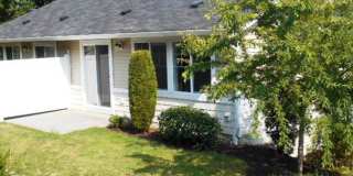 Amazing location with private yard space Gallery 17