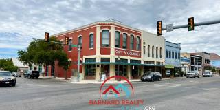 Apartment in Downtown Seguin that Overlooks the Square Gallery 1