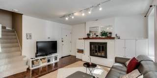 1011 N La Salle Drive Gallery 3