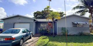 1619 N 29th Ct Gallery 1