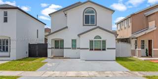13990 SW 160th Ter Gallery 1