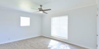 Complete RENOVATION only a few years ago!  Large bedrooms! Gallery 25