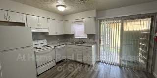 3345 E Linwood 3345 E Linwood Gallery 1
