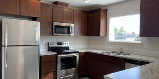 C221-Daybreak Gardens Apartments Gallery 35