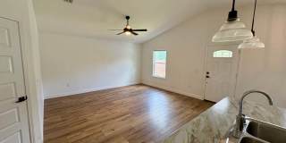 2 bed 1 bath Gallery 5