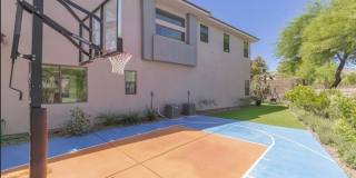 47 Pristine Glen Street Gallery 63