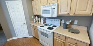 Lexington Place Apartments Gallery 3