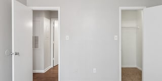 Hickory Woods Gallery 52