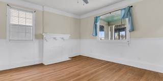 1195 King Street Gallery 18