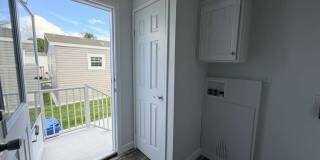 5267 S.w. 32nd Street Gallery 12