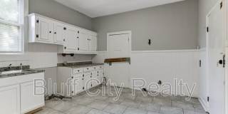 1639 Southern Avenue Gallery 14