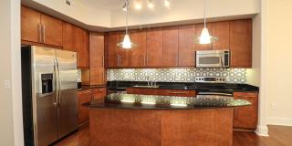 Piedmont Row Condo! Gallery 4