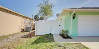238 SW Grove Avenue Gallery 47